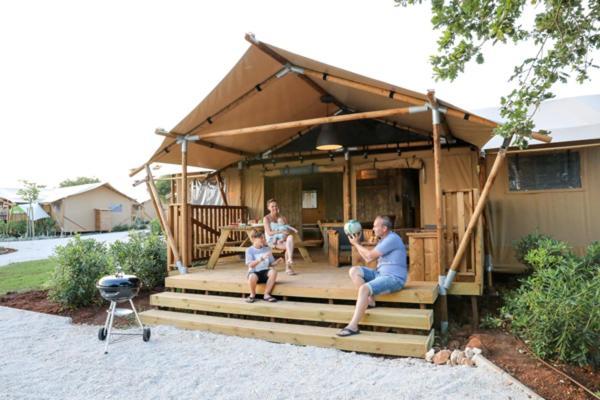 Eurocamp Tents At Campsite Val Saline Hotel Rovinj Exterior foto